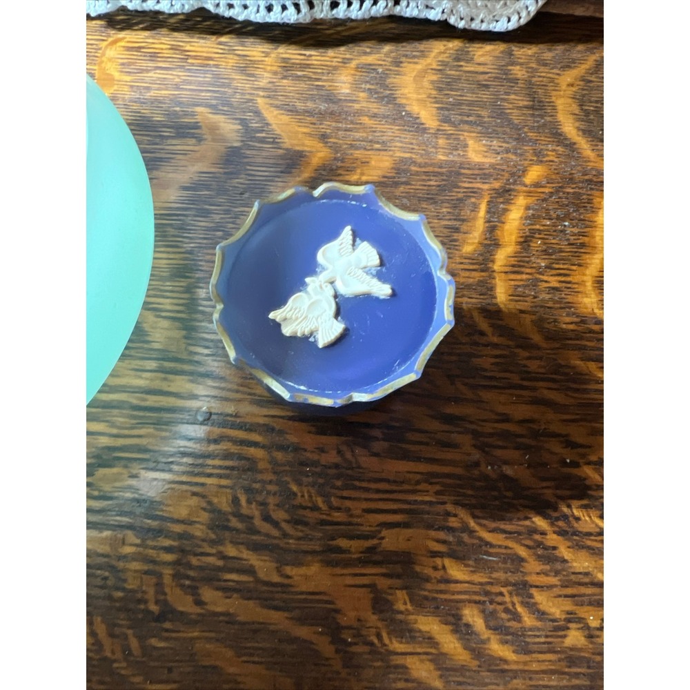 VTG Avon Dove Vanity Jar Set Moonwind Powder Rapture Cream Sachet Frosted Glass - Picture 7 of 7